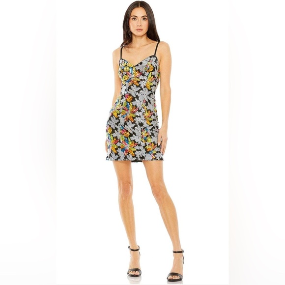 Mac Duggal 26867 - Floral Sequin Short Dress NWT Size 8 - Picture 1 of 8